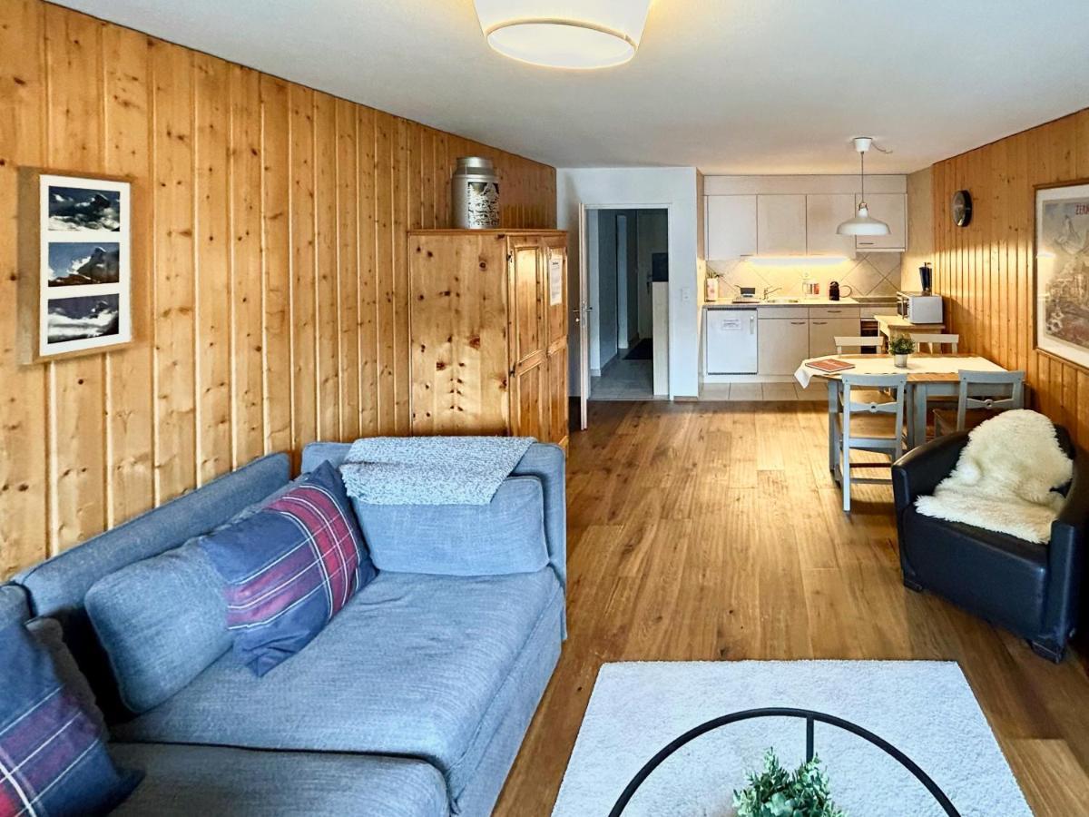 Beautiful Apartment In Zermatt With A Breathtaking View Of The Matterhorn Екстер'єр фото