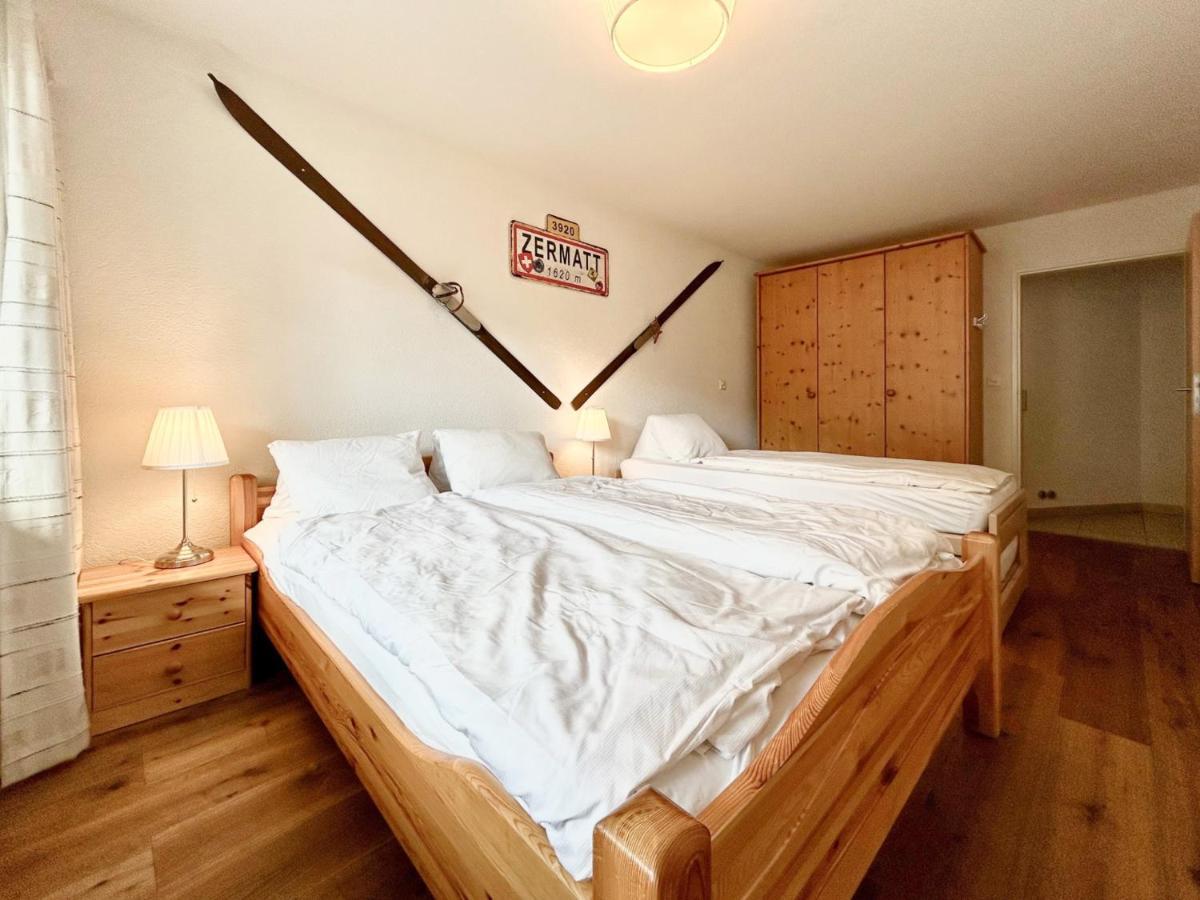 Beautiful Apartment In Zermatt With A Breathtaking View Of The Matterhorn Екстер'єр фото