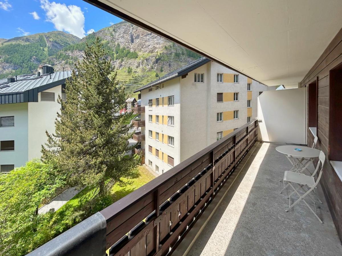 Beautiful Apartment In Zermatt With A Breathtaking View Of The Matterhorn Екстер'єр фото