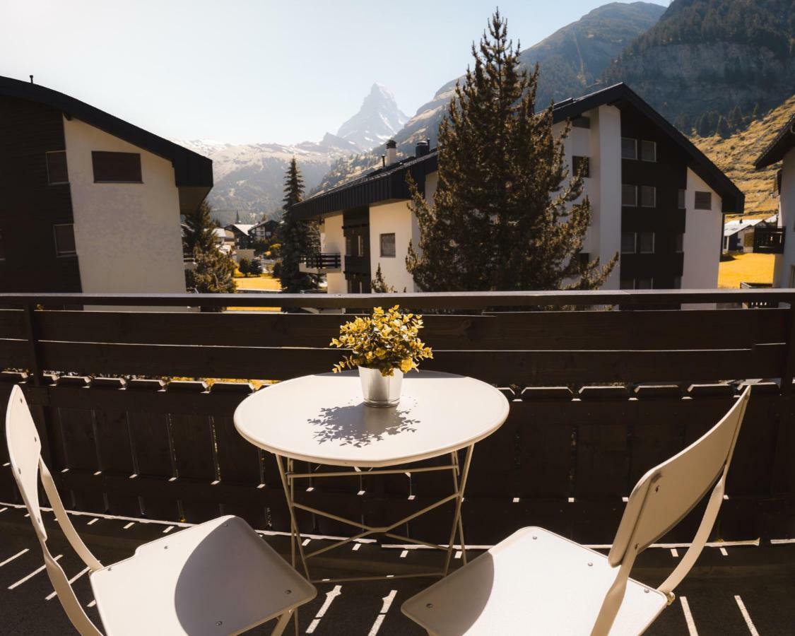 Beautiful Apartment In Zermatt With A Breathtaking View Of The Matterhorn Екстер'єр фото