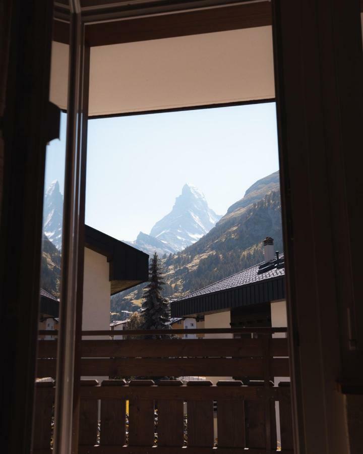Beautiful Apartment In Zermatt With A Breathtaking View Of The Matterhorn Екстер'єр фото